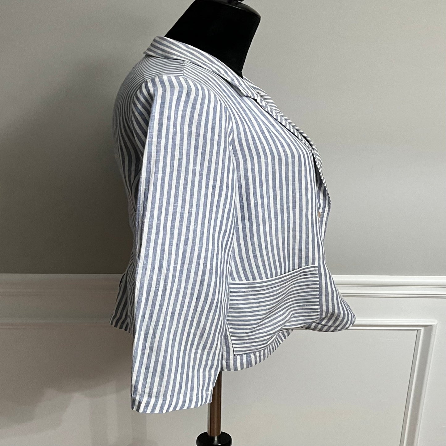 Tahari Blazer