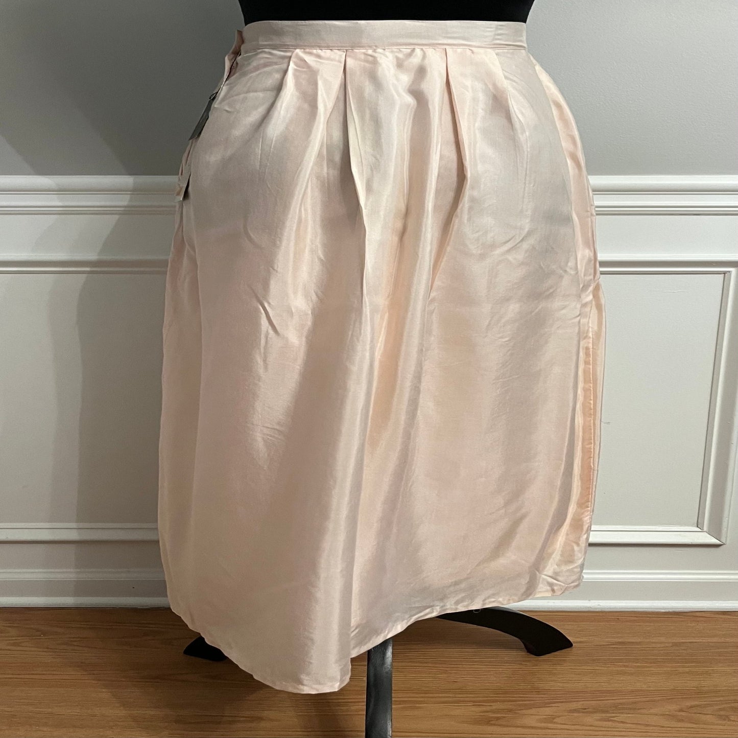 Carry Back 100% Silk Skirt