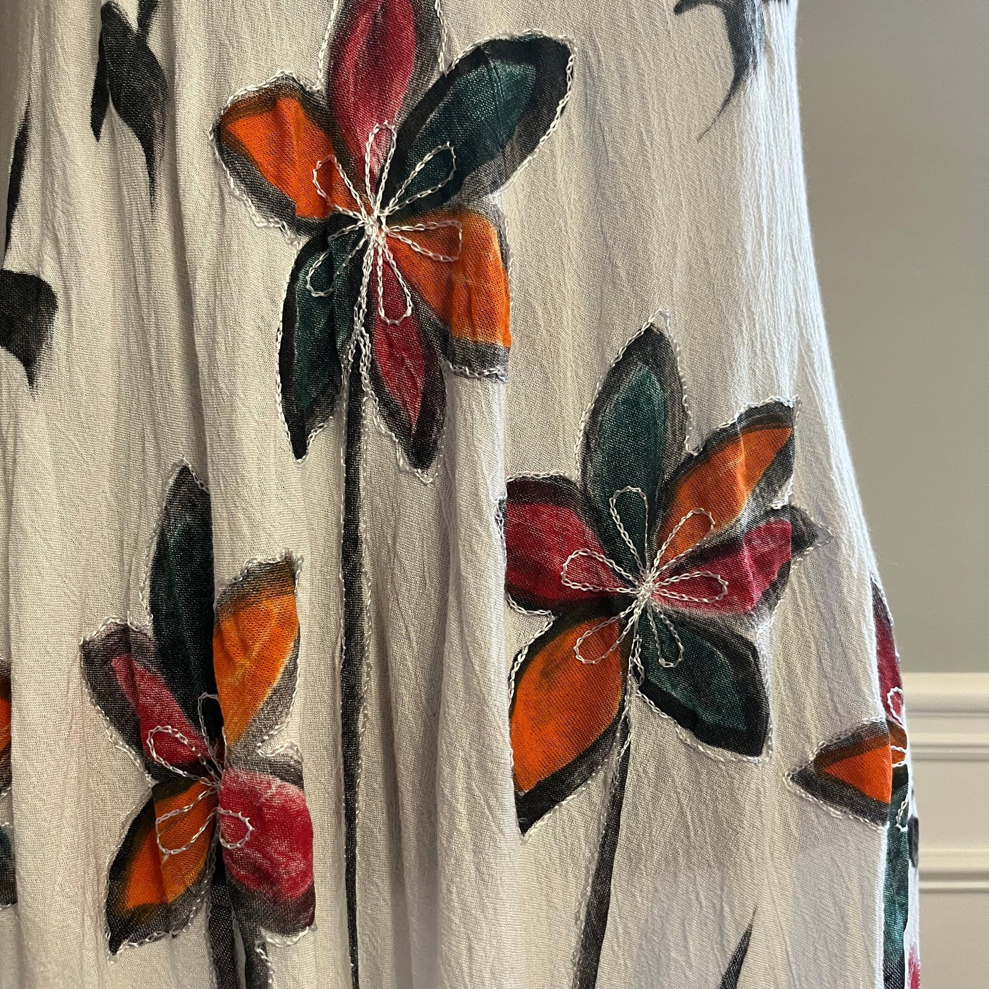 S.R. Fashion Dress Brilliantly Stated S.R. Fashion Dress Brilliantly Stated